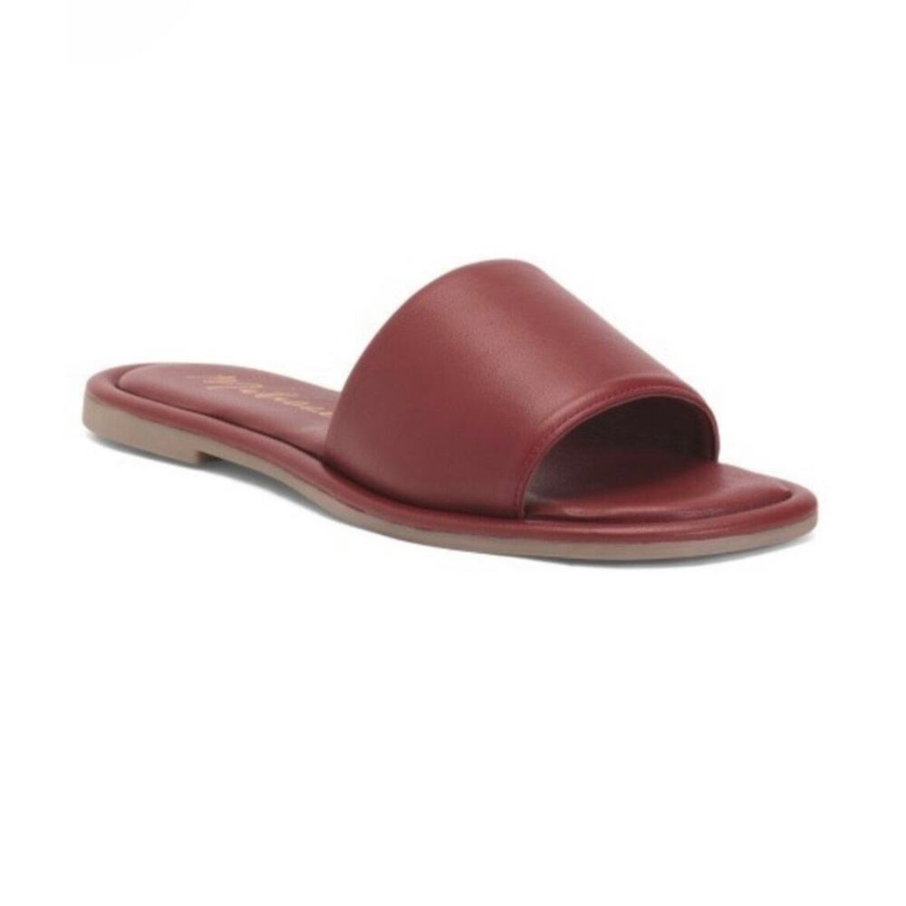 Coconut by Matisse Moonlight Slide Sandal in Berry